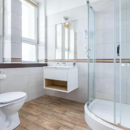 I Restauracja Nad Jeziorem ホテル