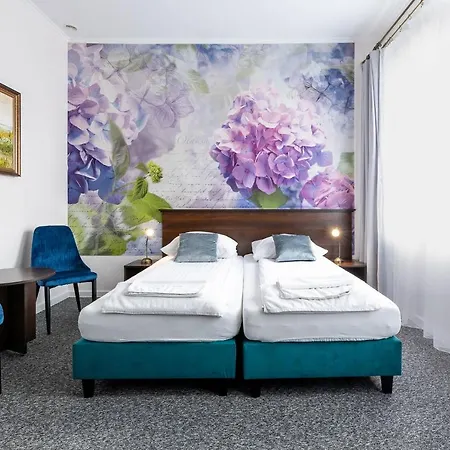 I Restauracja Nad Jeziorem 2* Człuchów