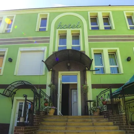 I Restauracja Nad Jeziorem 2* Człuchów