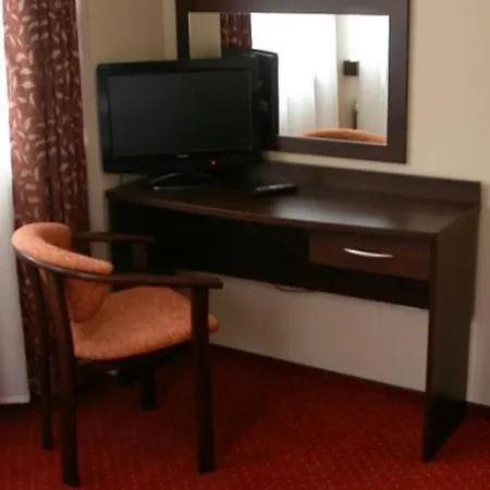 I Restauracja Nad Jeziorem 2* Człuchów