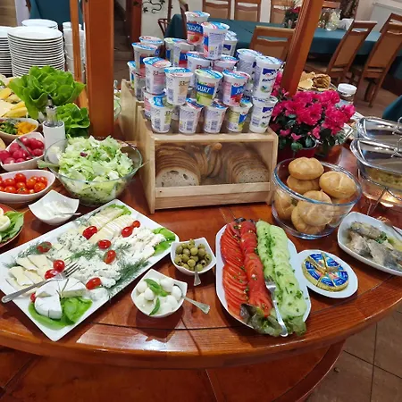 ホテル I Restauracja Nad Jeziorem