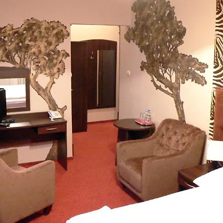 I Restauracja Nad Jeziorem 2*