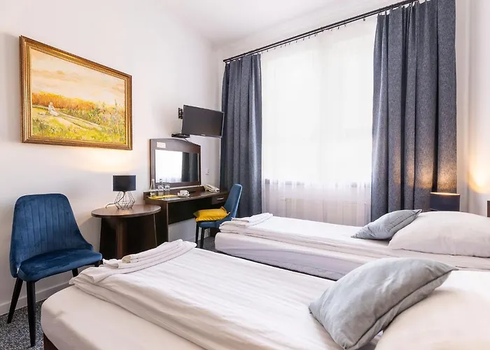 Hotel I Restauracja Nad Jeziorem 2*