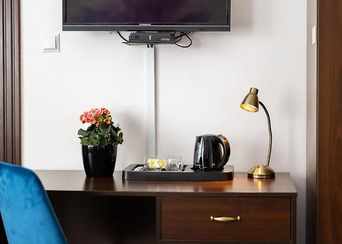 I Restauracja Nad Jeziorem 2* Człuchów