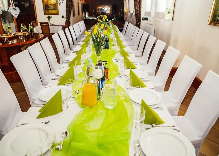 Hotel I Restauracja Nad Jeziorem 2*