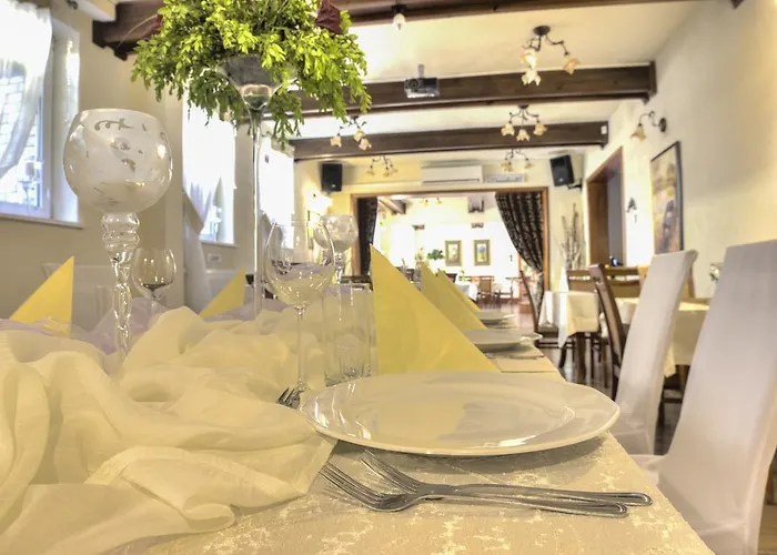 I Restauracja Nad Jeziorem 2*