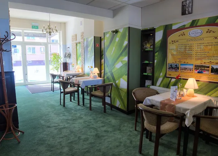 I Restauracja Nad Jeziorem Hotel 2*