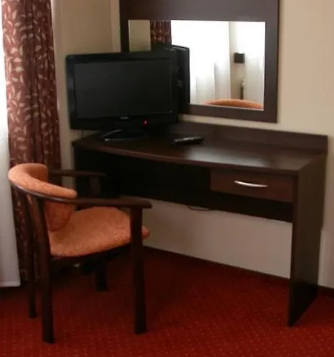 I Restauracja Nad Jeziorem 2* Człuchów